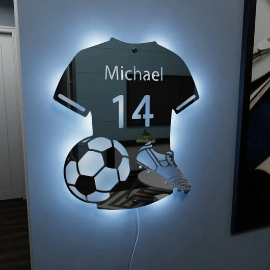Personalisierter LED-Spiegel in Trikotform mit Name und Nummer
