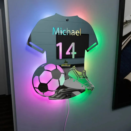 Personalisierter LED-Spiegel in Trikotform mit Name und Nummer