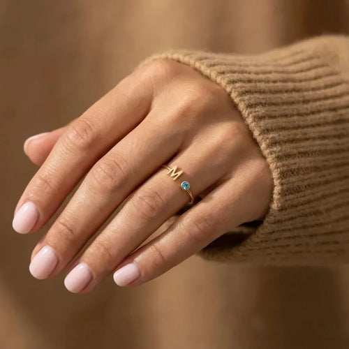 Kostbar™ – Initialenring mit Geburtsstein