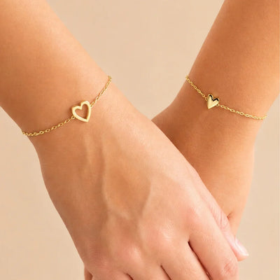 Partnerarmbänder mit Herzen