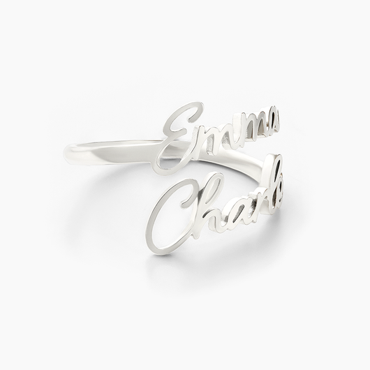 Amorea™ – Personalisierter Ring mit Namen