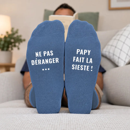 Opa macht Nickerchen™ – Personalisierte Socken aus Bambusfaser
